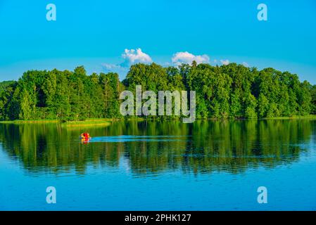 Vue sur le lac de Pühajärv en Estonie Banque D'Images