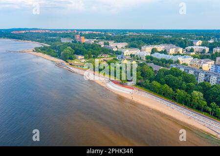 Vue sur la promenade du bord de mer de Sillamäe en Estonie Banque D'Images