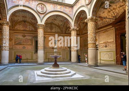 Visite du Vieux Palais ( Palazzo Vecchio ) à Florence, Italie Banque D'Images