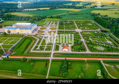 Vue panoramique sur le musée du Palais Rundale en Lettonie. Banque D'Images