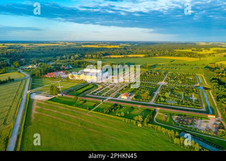 Vue panoramique sur le musée du Palais Rundale en Lettonie. Banque D'Images