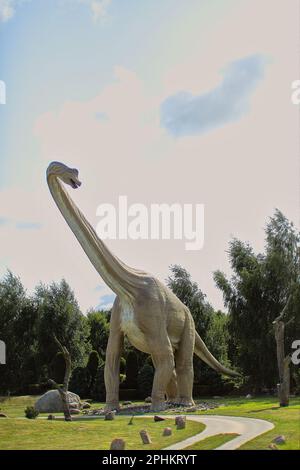 Parc dinozaurów W Łebie W północnej Polsce nad morzem Bałtyckim. Banque D'Images