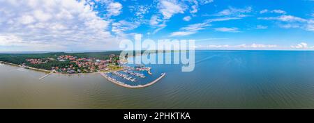 Vue panoramique sur la ville lituanienne de Nida. Banque D'Images
