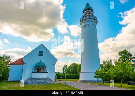 Stevns Lighthouse au Danemark pendant une journée nuageux. Banque D'Images