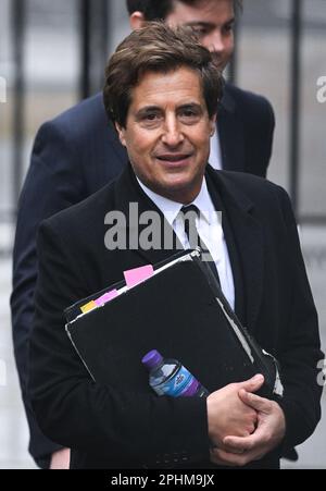 Londres, Royaume-Uni. 29th mars 2023. Londres, Royaume-Uni. 29 mars 2023. L'avocat du Prince Harry David Sherborne arrivant aux cours royales de justice, dans le centre de Londres, avant une audience sur des allégations de collecte d'informations illégales portées contre Associated Newspapers Limited (ANL) par sept personnes - le duc de Sussex, la baronne Doreen Lawrence, Sir Elton John, David BENF, Liz Hurley, Sadie Frost et Sir Simon Hughes. Crédit : Doug Peters/Alamy Live News Banque D'Images