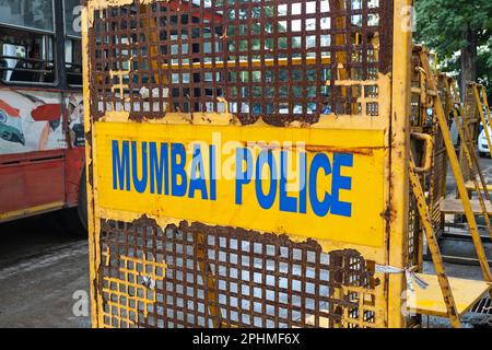 BOMBAY - 22 SEPTEMBRE : ancien bouclier de la police de la circulation à Bombay sur 22 septembre. 2022 en Inde Banque D'Images