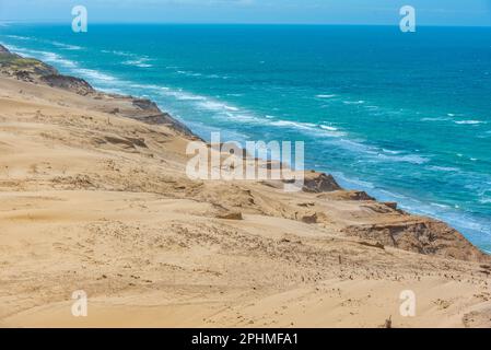 Falaises sablonneuses au phare de Rubjerg Knude au Danemark. Banque D'Images