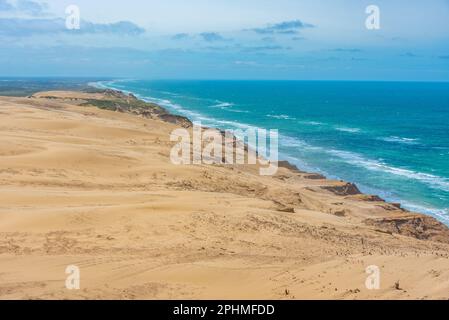 Falaises sablonneuses au phare de Rubjerg Knude au Danemark. Banque D'Images