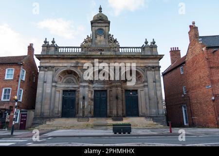 NEWARK ON TRENT, NOTTINGHAMSHIRE/ANGLETERRE - 29 décembre 2022 : bâtiment historique de la Corn Exchange à Newark. Banque D'Images