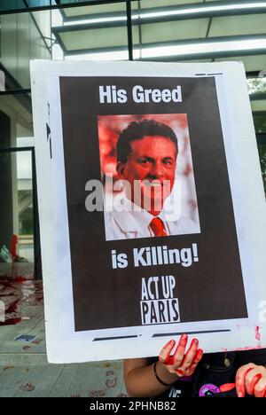 Paris, France, militants du SIDA, manifestation contre Gilead Science Pharmaceuticals, baisse des prix des médicaments, devant les bureaux de Gilead France, manifestations, grandes manifestations pharmaceutiques, pandémie de france, action collective, prix des médicaments, 2013 Banque D'Images