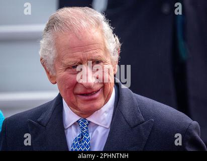 Berlin, Allemagne. 29th mars 2023. Le roi Charles III de Grande-Bretagne est accueilli à l'aéroport BER. Avant son couronnement en mai 2023, le roi britannique et sa femme royale visiteront l'Allemagne pendant trois jours. Credit: Jens Büttner/dpa/Alay Live News Banque D'Images