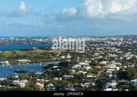 Vue sur Hamilton depuis le phare Gibbs Hill des Bermudes Banque D'Images