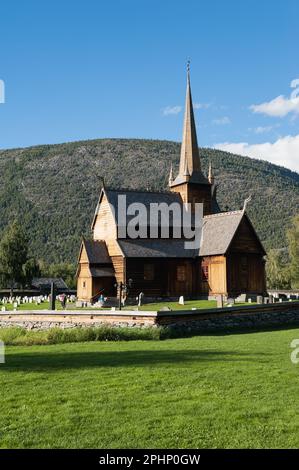 Église LOM Stave, municipalité de Fossbergom, comté d'Innlandet, Norvège Banque D'Images