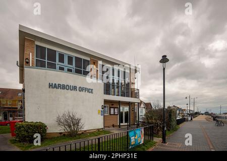 Bureau du port de Littlehampton, West Sussex, Royaume-Uni, vue extérieure. Banque D'Images