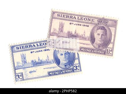 Timbres-poste à la menthe d'époque de Sierra Leone isolés sur fond blanc. Banque D'Images