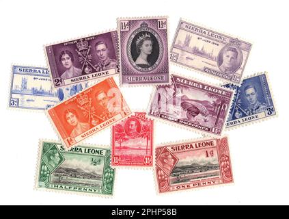 Timbres-poste à la menthe d'époque de Sierra Leone isolés sur fond blanc. Banque D'Images