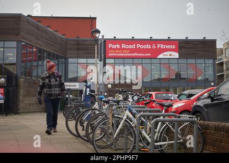 Park Road pools and Fitness Center, Park Road, Crouch End, London Borough of Haringey, Angleterre, Royaume-Uni. Banque D'Images