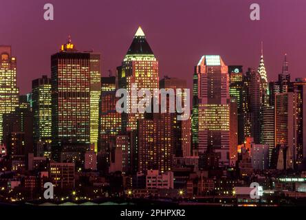1991 LIGNE D'HORIZON HISTORIQUE HUDSON RIVER MANHATTAN NEW YORK CITY USA Banque D'Images