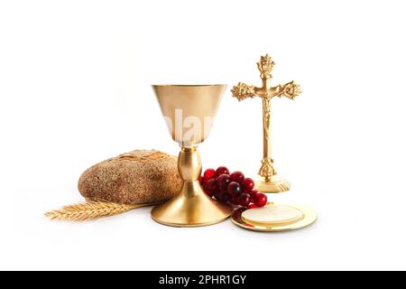 Sainte Communion. Un calice de vin, de pain, de raisin et d'épis de blé. Service de Pâques, Banque D'Images