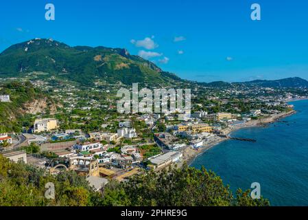 Spiaggia di San Francesco près de Forli, Ischia, Italie. Banque D'Images