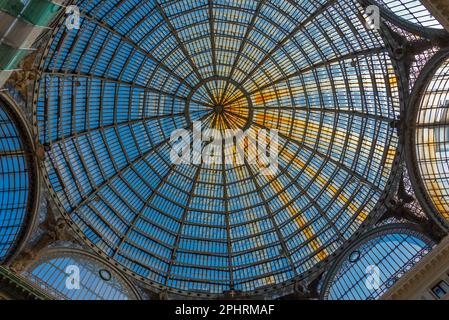 Galleria Umberto I dans le centre historique de Naples, Italie. Banque D'Images