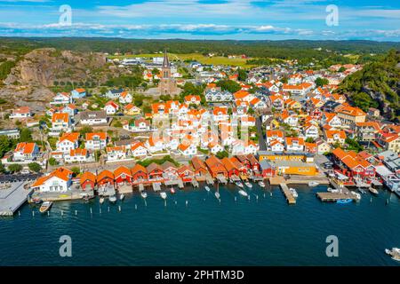 Vue panoramique sur la ville suédoise de Fjällbacka. Banque D'Images