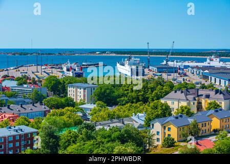 Vue aérienne du port de Hanko, Finlande, par beau temps. Banque D'Images