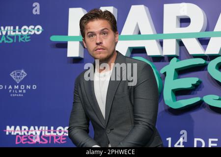 Madrid, Espagne. 29th mars 2023. L'acteur AMÉRICAIN Dylan Sprouse et l'actrice Virginia Gardner assistent à la première 'Maravilloso Desastre' à Cines Callao on 29 mars 2023 à Madrid, Espagne (photo d'Oscar Gonzalez/NurPhoto) Credit: NurPhoto SRL/Alamy Live News Banque D'Images