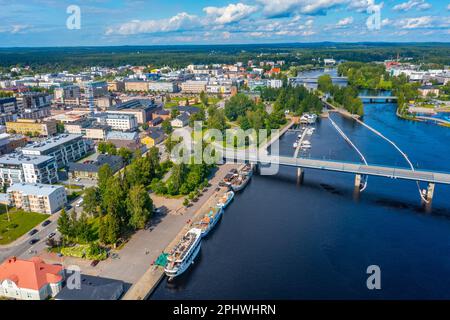 Rive de pielisjoki à Joensuu en Finlande. Banque D'Images