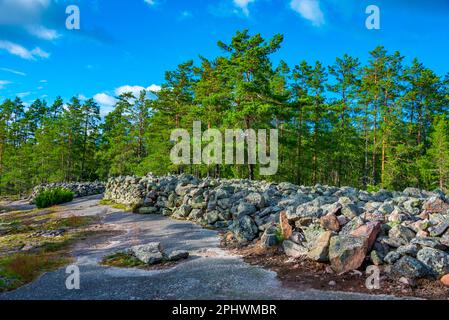 Sammallahdenmäki est un site de sépulture de l'âge du bronze en Finlande, près de Rauma Banque D'Images