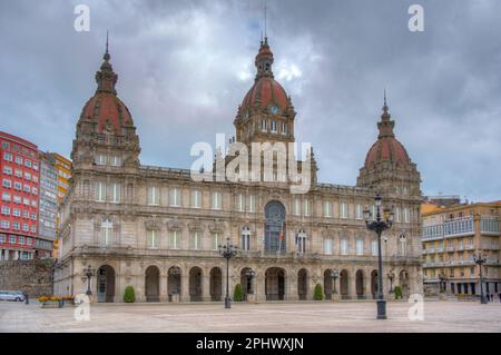 conseil municipal à la place Praza de Maria Pita à A Coruna, Espagne. Banque D'Images