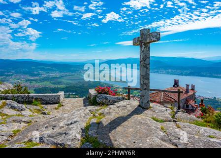 Croix celtique à Santa Tecla montagne près De A Guarda, Espagne. Banque D'Images