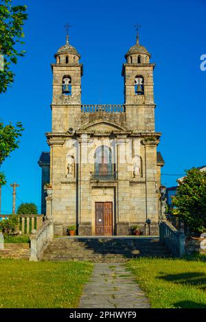 Santuario da Nosa SeГ±ora dos Remedios église à Castro Caldelas ville en Espagne. Banque D'Images