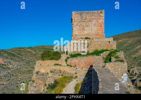 Fortification au-dessus de la ville espagnole Albarracin. Banque D'Images