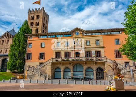 Hôtel de ville dans la vieille ville de Ripoll, Espagne. Banque D'Images