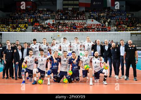 Kedzierzyn Kozle, Pologne. 29th mars 2023. Lors du match de la Ligue des champions hommes du VEC de volley-ball 2023 entre Grupa Azoty ZAKSA Kedzierzyn-Kozle et Sir Sicoma Monini Perugia sur 29 mars 2023 à Kedzierzyn-Kozle, en Pologne. (Photo de Lukasz Laskowski/PressFocus/Sipa USA) crédit: SIPA USA/Alay Live News Banque D'Images