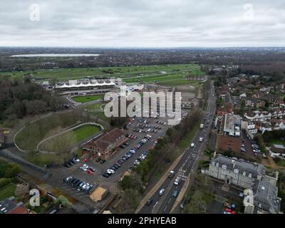 Sandown Park Racecourse Esher Surrey Royaume-Uni en hiver vue aérienne de drone Banque D'Images