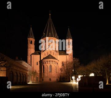 La haute cathédrale de Mayence, vue de nuit, Mayence, Rhénanie-Palatinat, Allemagne Banque D'Images