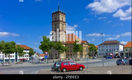 Neustrelitz, place du marché avec l'église de la ville, Allemagne Banque D'Images