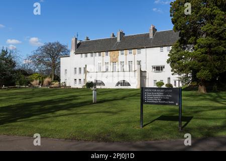 Maison pour une Lover d'art construite sur un design par Charles Rennie Mackintosh à Bellahouston Park, Glasgow, Écosse, Royaume-Uni, Europe Banque D'Images