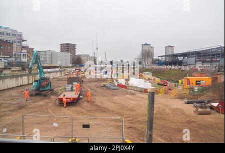 Londres, Royaume-Uni. 29th mars 2023. Les travaux se poursuivent sur le chantier de construction de HS2 (haute vitesse 2) à la gare Euston, car les retards, la hausse des coûts et les incertitudes continuent d'empoisonner le projet de chemin de fer. (Photo de Vuk Valcic/SOPA Images/Sipa USA) crédit: SIPA USA/Alay Live News Banque D'Images