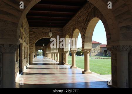 Arcade, main Quad, Université de Stanford, Californie Banque D'Images