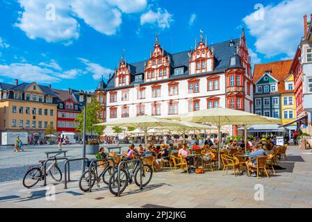 Coburg, Allemagne, 10 août 2022: Stadthaus dans la ville allemande de Coburg. Banque D'Images