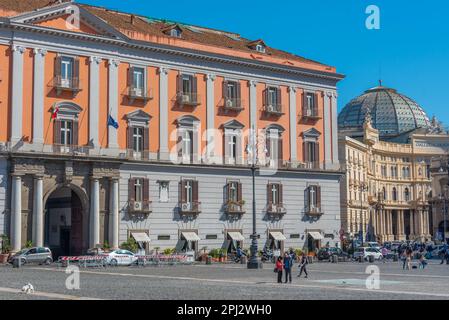 Naples, Italie, 19 mai 2022: Vue sur le Palazzo Salerno à Naples, Italie. Banque D'Images