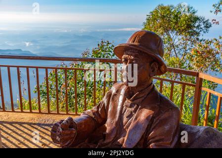 Haputale, Sri Lanka, 30 janvier 2022 : statue de Sir Thomas Lipton au point de vue du siège de Lipton au Sri Lanka. Banque D'Images
