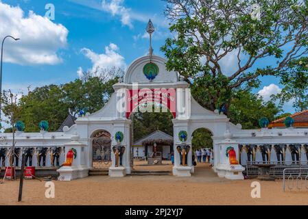 Kataragama, Sri Lanka, 27 janvier 2022: Sanctuaire de Maha Devale à Kataragama, Sri Lanka. Banque D'Images