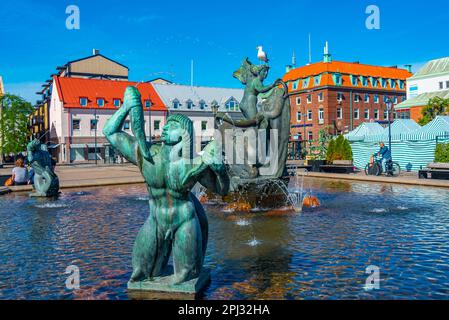 Halmstad, Suède, 12 juillet 2022: L'Europe et la taureau dans le centre de Halmstad, Suède. Banque D'Images