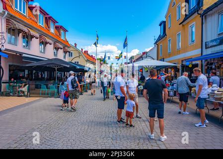 Borgholm, Suède, 15 juillet 2022: Rue commerciale à Borgholm, Suède. Banque D'Images