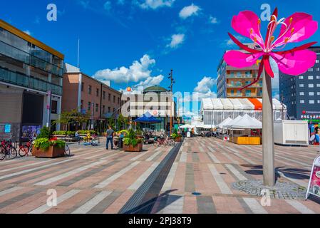 Seinäjoki, Finlande, 24 juillet 2022: Vue sur une rue commerciale à Seinäjoki, Finlande. Banque D'Images