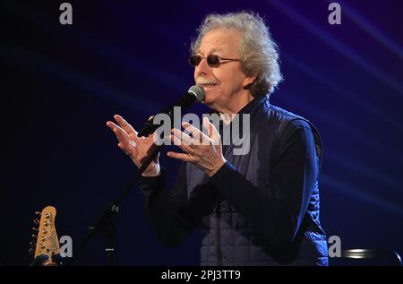 L'auteur-compositeur italien Fabio Concato se produit au Teatro Duse lors de sa tournée dans les théâtres. Bologne, Italie, 30 mars 2023 - photo : Michele Nucci Banque D'Images